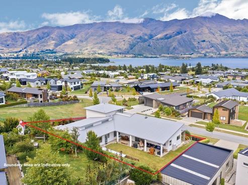 4 Centre Crescent, Wanaka