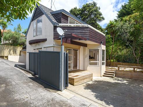 1/114 Cliff View Drive, Green Bay