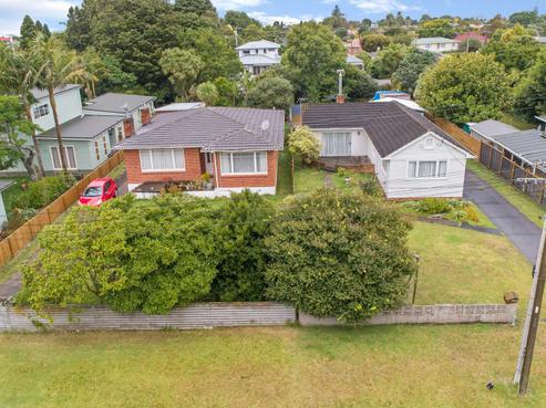 4 River Road, Te Atatu Peninsula