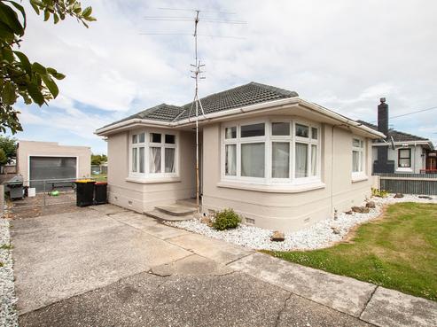 15 Lansdowne Street, Strathern