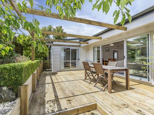11 John Witton Drive, Crofton Downs