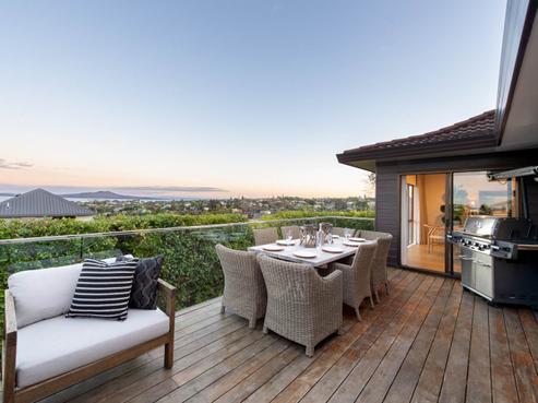 2/54 Kowhai Road, Campbells Bay
