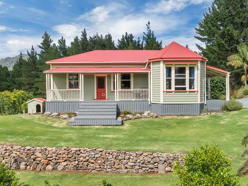 623 Tangihua Road, Maungakaramea