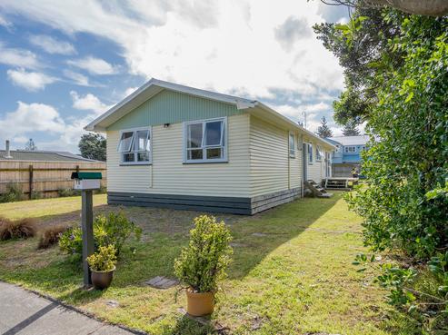 75 Moana Street, Otaki Beach