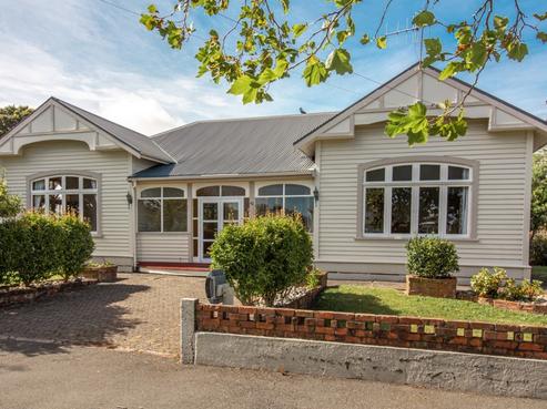 42 Wakefield Street, Westport