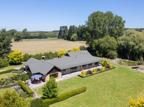 349 Milton Road South, Elgin