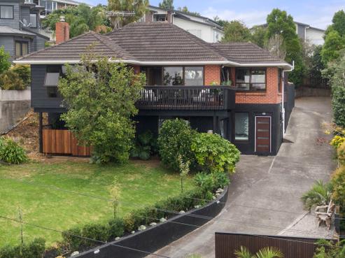 2 Mcilroy Avenue, Hillsborough
