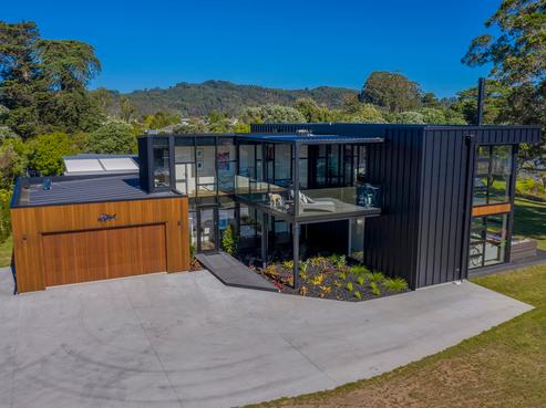 92 South Highway East, Whitianga