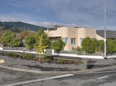 2 Ranui Road, Stoke