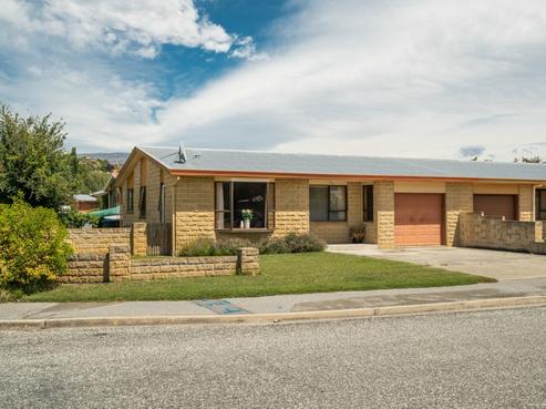 2 Jackson Place, Alexandra