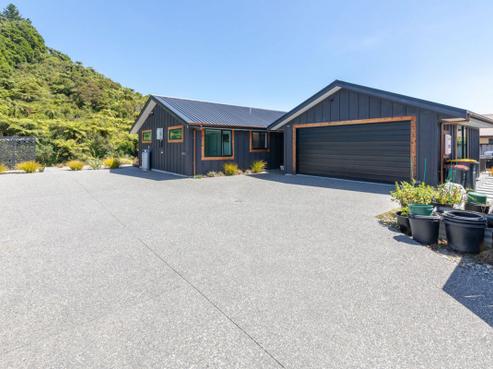 30 Ridgeway Drive, Greymouth