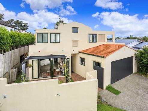 53 Northboro Road, Belmont