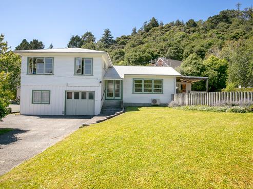 70 Hine Road, Wainuiomata