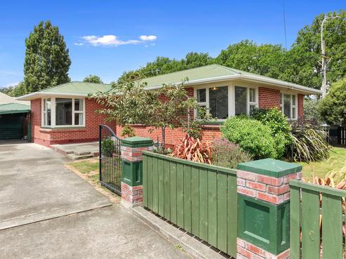 2 Ormandy Place, Bromley