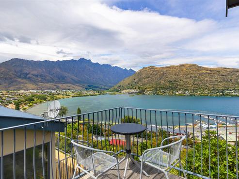 4/64 Marina Drive, Frankton
