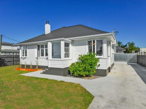 700 Lumsden Road, Akina