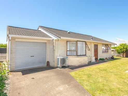 24B Devon Road, Springvale