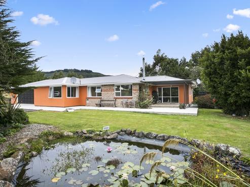 324 Pigeon Flat Road, Upper Waitati