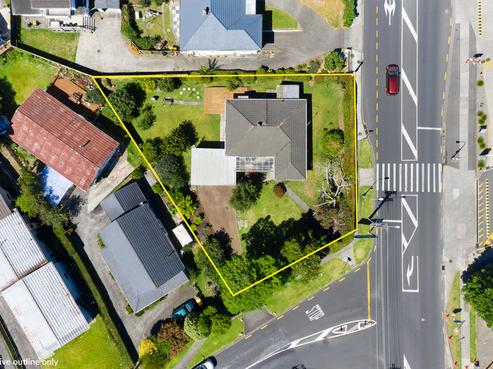 11 Te Atatu Road, Te Atatu South