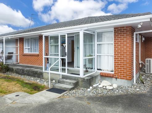 2/528 Fergusson Drive, Trentham