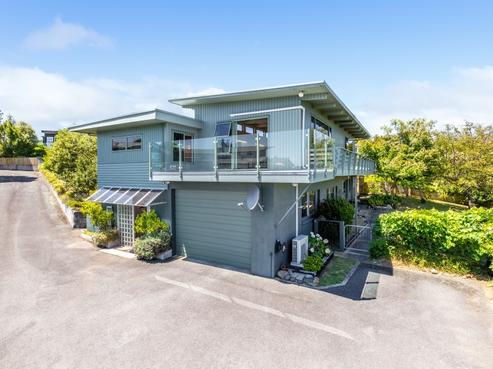 61 Kurupae Road, Hilltop