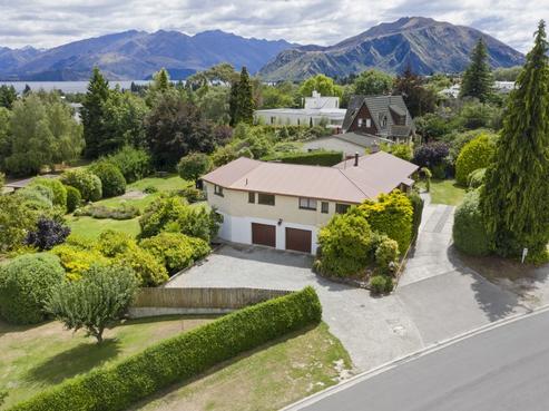47 Hunter Crescent, Wanaka