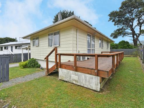 16 Oaklands Grove, Clouston Park