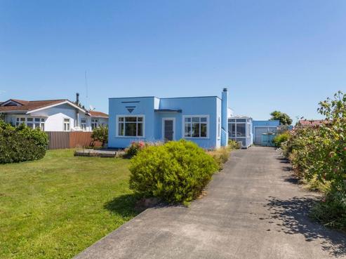 42 Barraud Street, Dannevirke