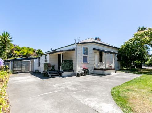 1031 Tomoana Road, Mahora