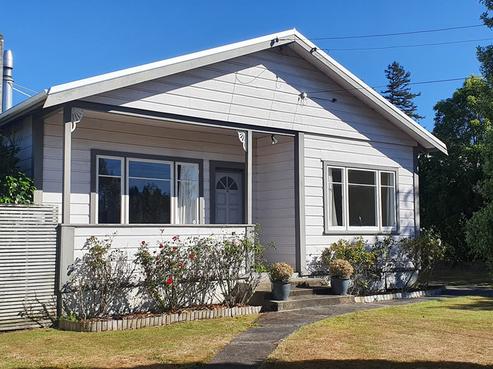 5 Johnston Street, Featherston