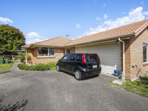 5 Lansbury Court, Rototuna North