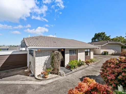 2/11 Abercrombie Street, Howick