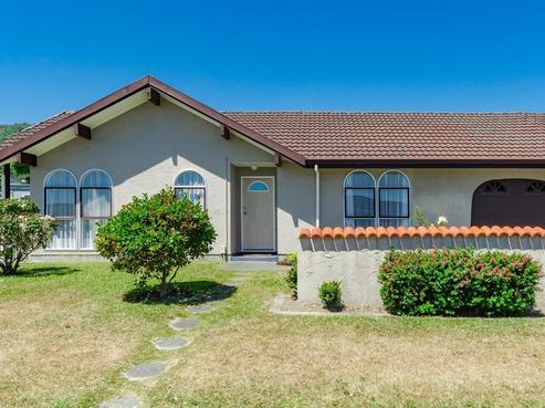 2A Stuart Street, Waikanae