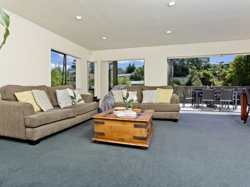 2/43 Flaxdale Street, Birkdale