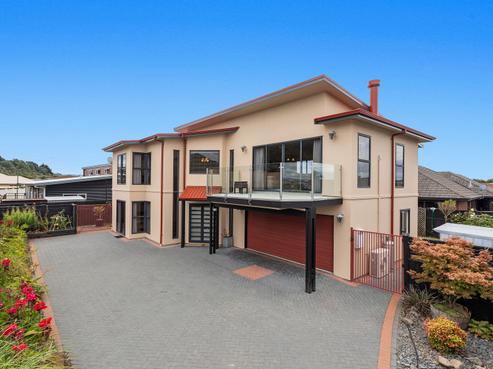 16 Shark Bay Close, Ohope