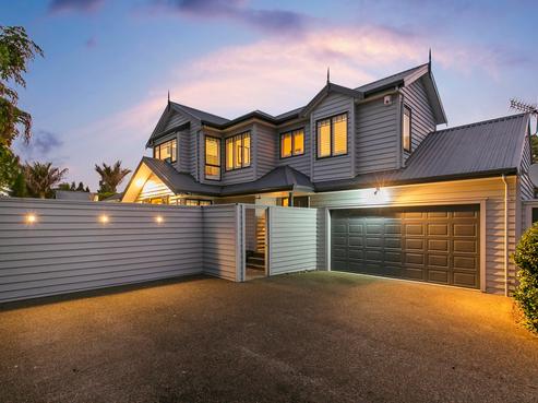 27A Mountain View Road, Morningside