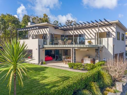 1 Kahikatea Close, Campbells Bay
