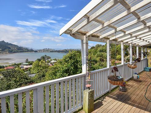 25 District Road, Roseneath