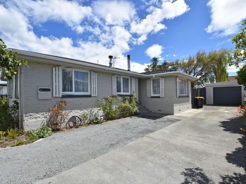 66 Christina Street, Strathern