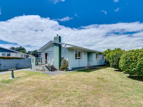 59 Exeter Crescent, Pirimai