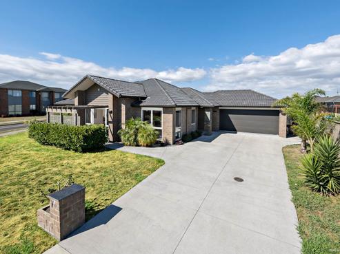 10 Iwinuku Crescent, Wattle Downs