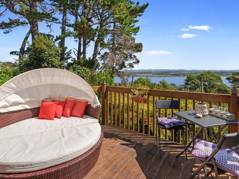 139 Attwood Road, Paremoremo