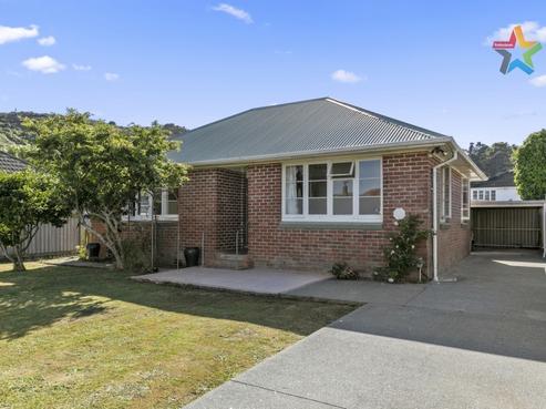 74 Hewer Crescent, Naenae