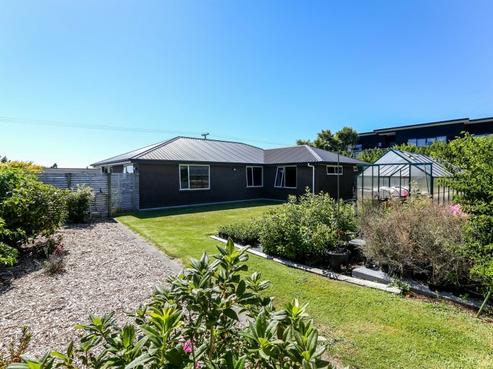154 Barrett Road, Whalers Gate