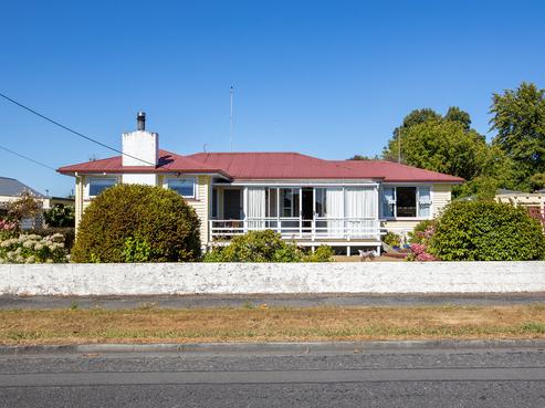 15 Vivian Street, Solway