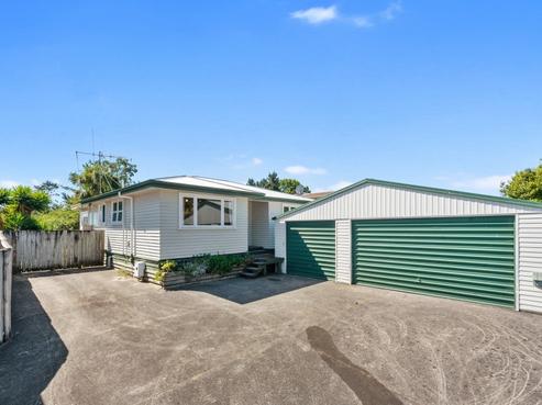 39A Bruce Avenue, Glenview
