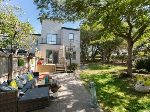 180 Dawson Road, Flat Bush