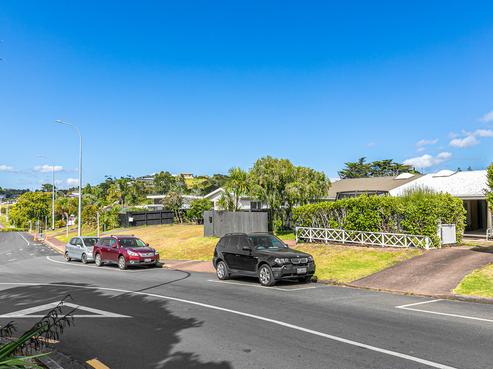 2/1 Korora Road, Oneroa