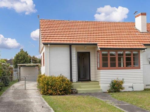 19 Robert Street, Marton