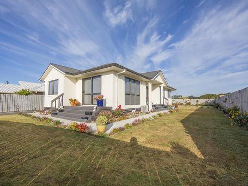 9 Lowburn Avenue, Waipu